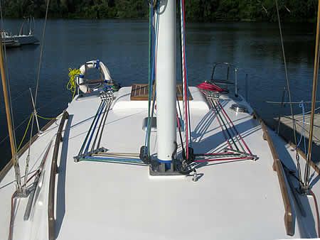 Яхта парусная продам