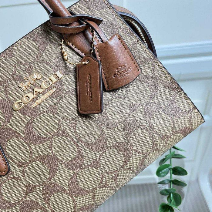 Сумка Coach Andrea шкіряна