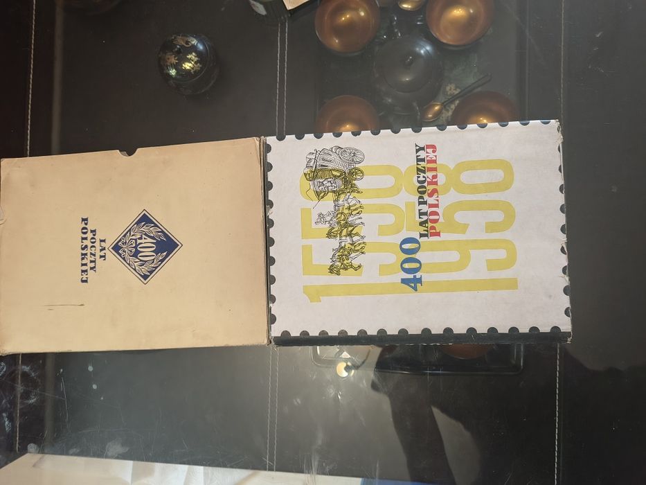 Zbiór znaczków Polski Ludowej, oraz kilka Chiny ludowe  kompletna książka 400lat  poczty polskiej