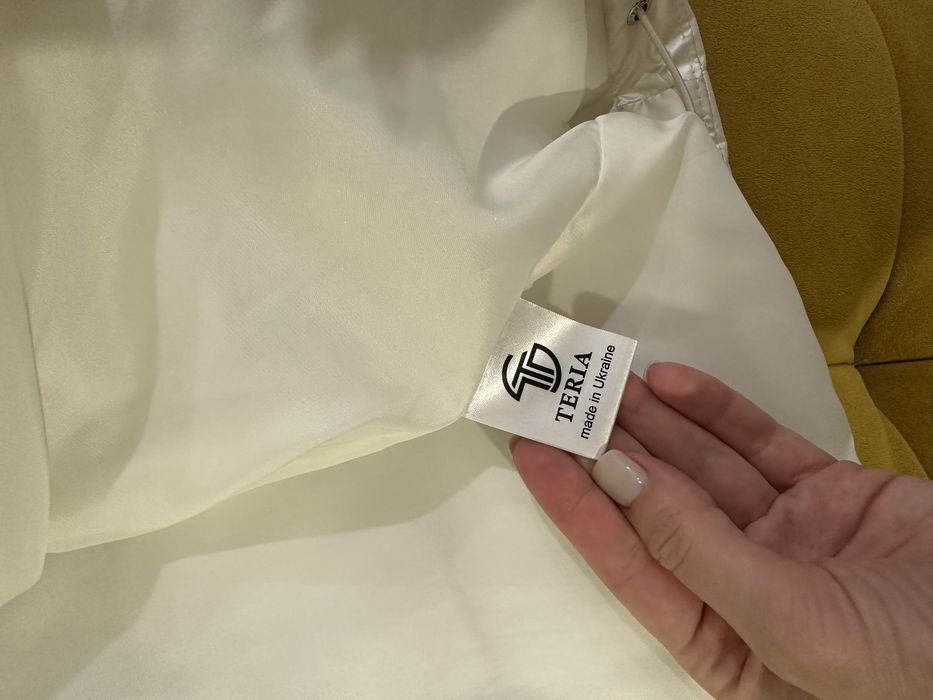 Жіноча куртка пуховик