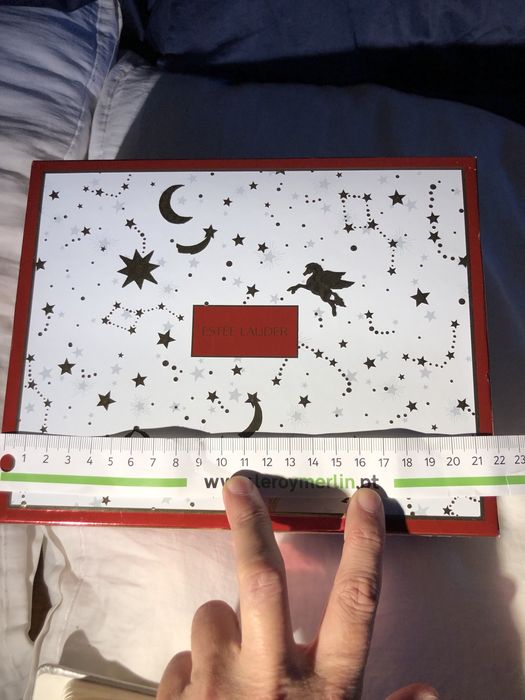 Caixa de papel rigida ideal para arrumação