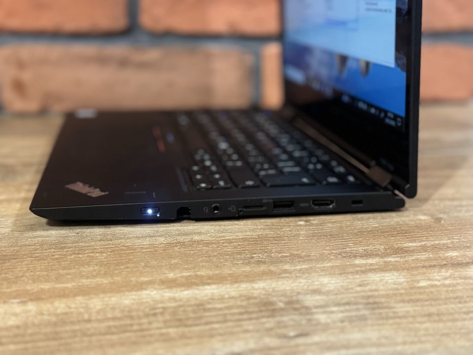 Laptop Lenovo ThinkPad X380 Yoga - Stan idealny, nowa bateria, dotyk