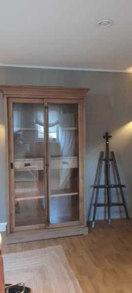 sprzedam dębowy kredens 110x210cm