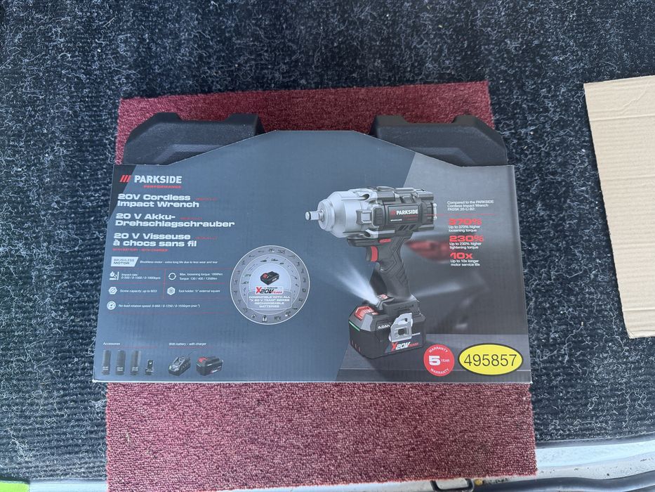 Maquina de  impacto 1356 Nm Parkside Performance
