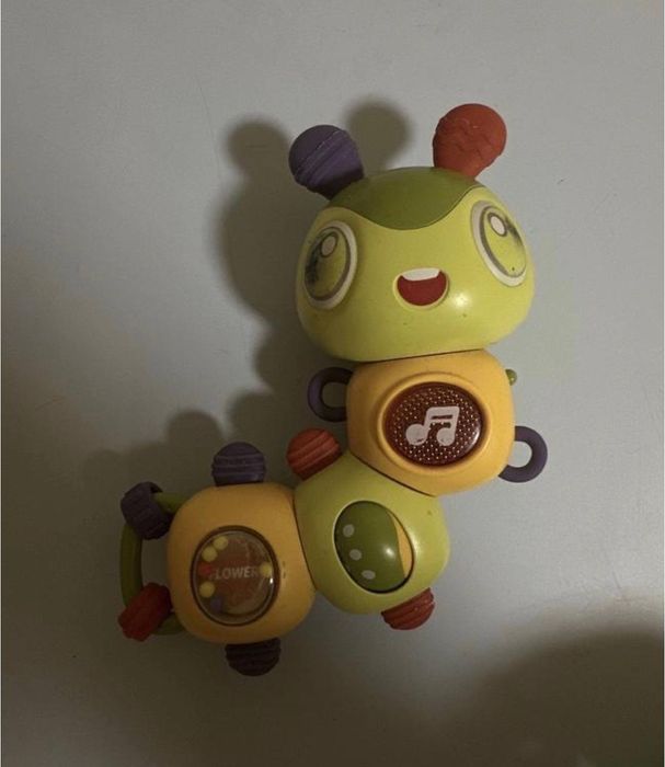 Дитячі іграшки від 1 року