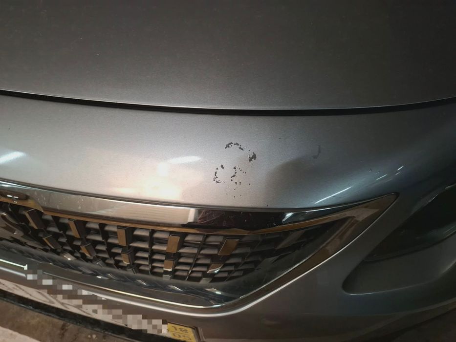 PEUGEOT 2008- Em ótimo estado