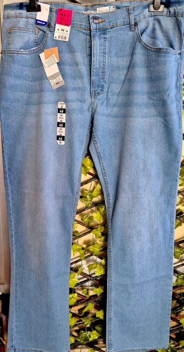 Calcas de ganga Denim novas n 50 n 52
n 50 n 52
Xxl 3xl 
Apenas