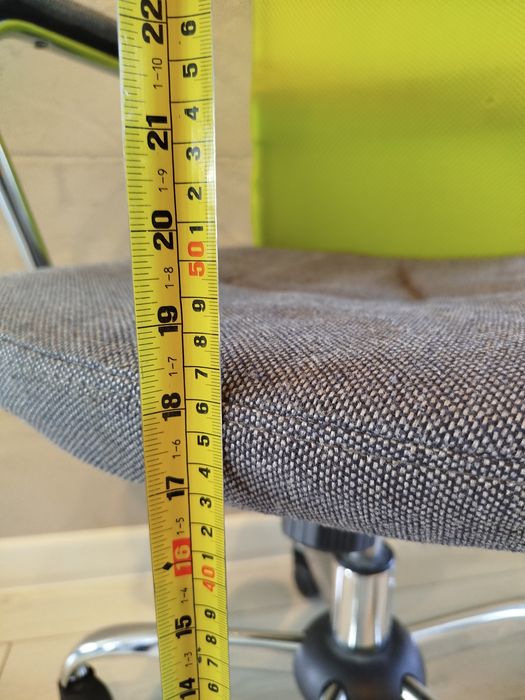 Krzesełko BRW do biurka