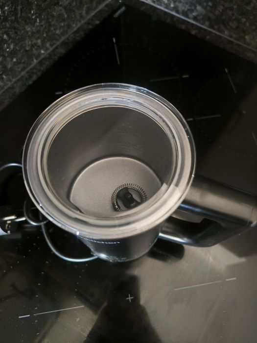 Máquina de café + Espumador de leite