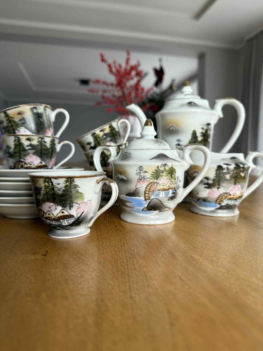 Porcelanowy zestaw kawowy Made In Japan !