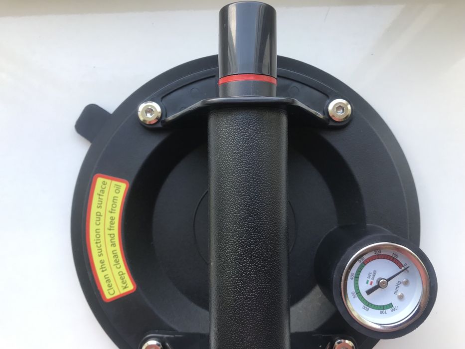 Присоска вакуумна з манометром для плитки, 250кг