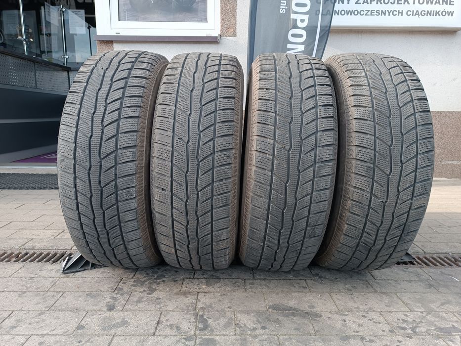 Komplet kół Toyota RAV4 5x114.3 ET45 18"