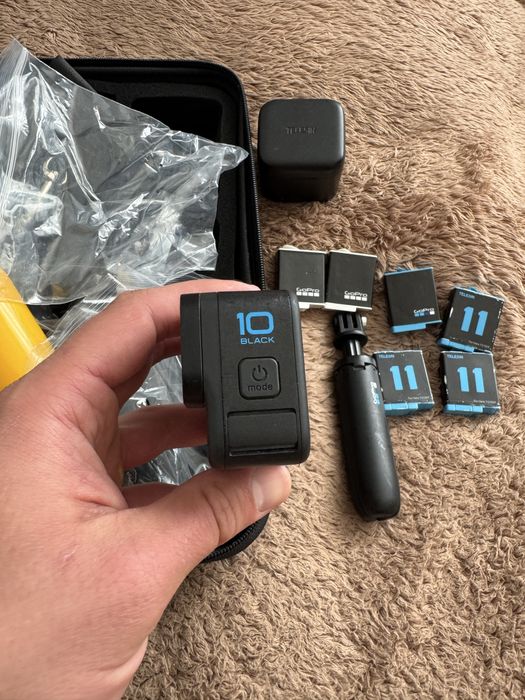 Go Pro 10 Black 6 Baterii w tym 2 Enduro. Plus masa akcesoriow