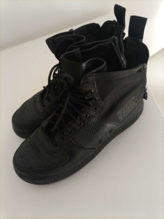 Sapatos Nike e coach