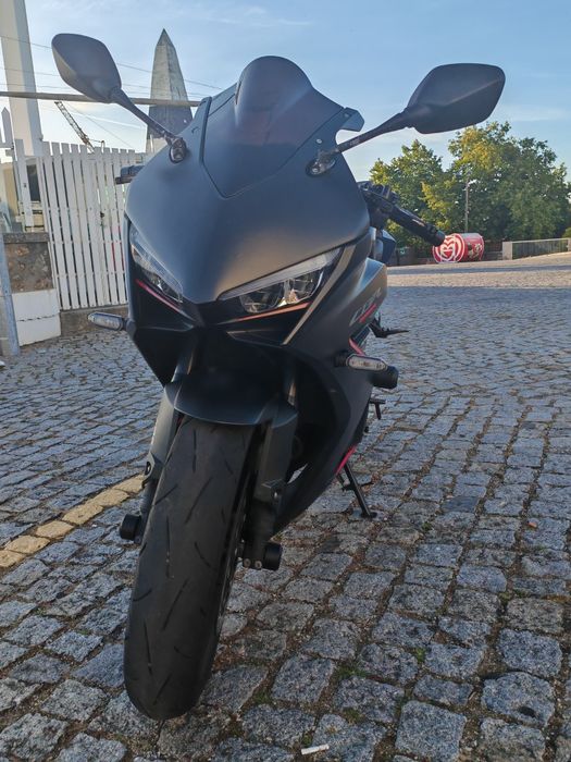 CBR 650R  2024 com Akrapovic / E-Clutch