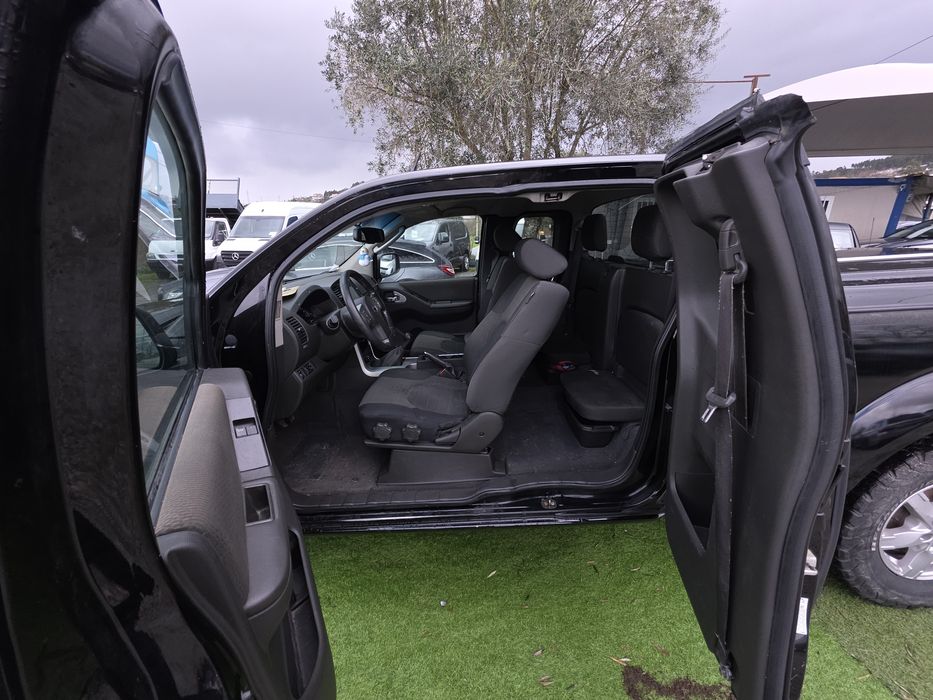 Nissan Navara 2.5cc  190 CV