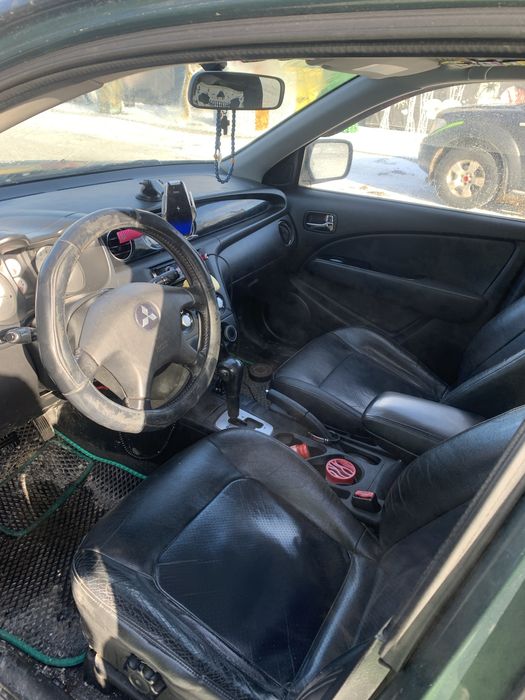 Продам  свое авто аутлендер