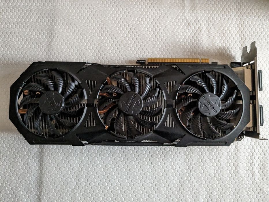 GIGABYTE NVIDIA GeForce GTX 97064739225371906122