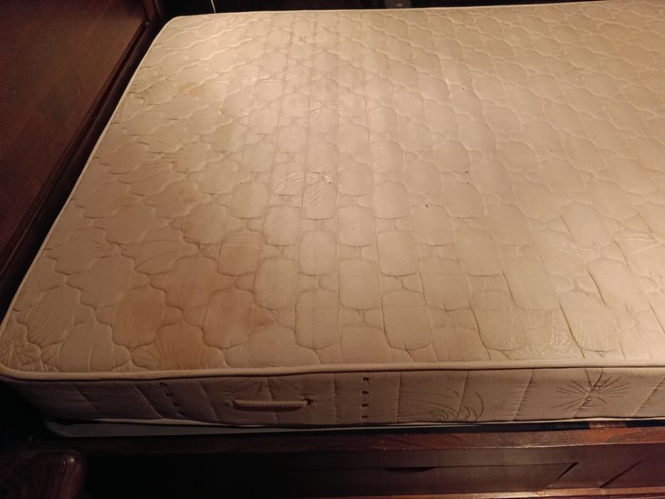 Vendo colchão cama de casal