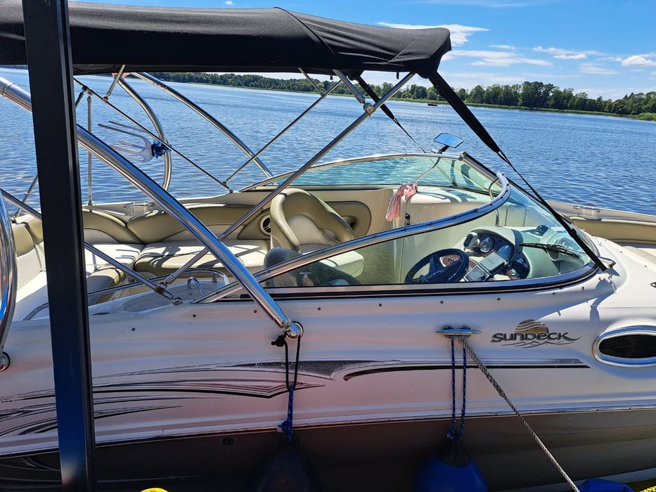 Łódż motorowa Sea Ray 240