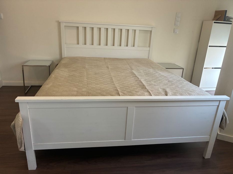 Cama de casal Ikea