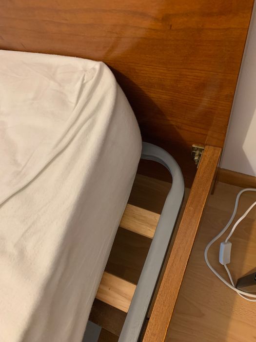 Cama corpo e meio em madeira maciça cerejeira