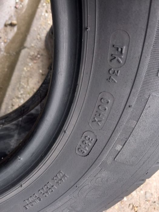2x Opony Używane Letnie 215/70R15C Michelin