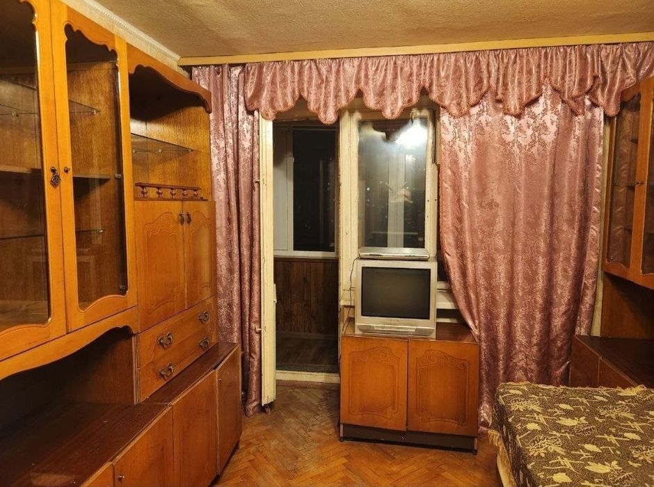 Продажа 1 комнатной квартиры Здолбуновская 1, Позняки