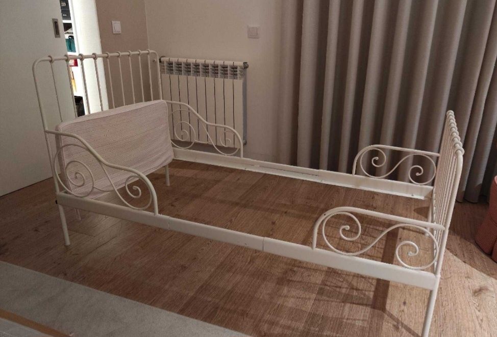 Cama de ferro de cor branca de  criança -  Ikea