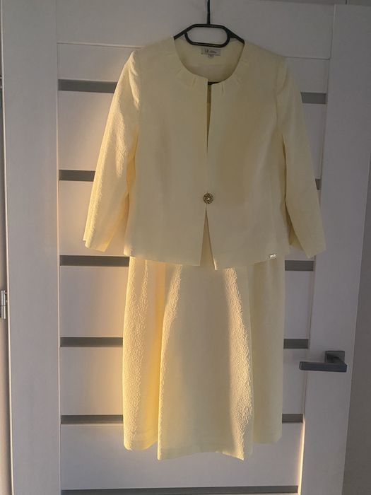 Komplet damski -  sukienka i żakiet