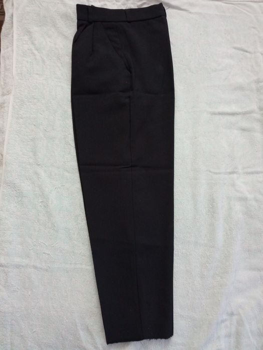 Продам брюки на мальчика