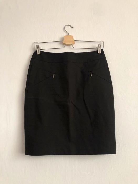 Czarna elegancka spódniczka