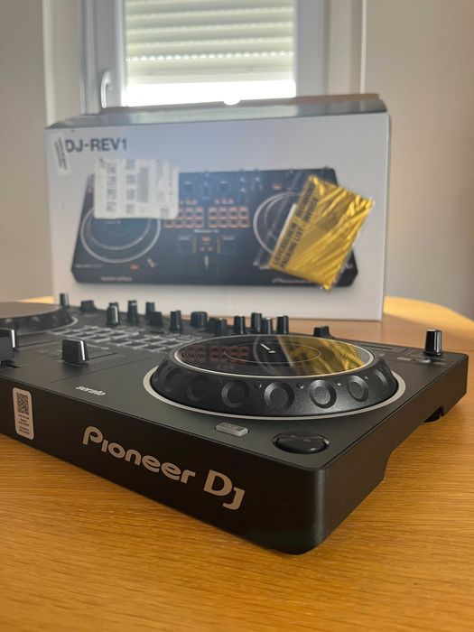 Mesa Controladora DJ DDJ-REV 1