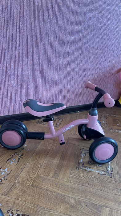Продам дитячий велосипед-біговел Globber Learning Bike 3in1 Deluxe.