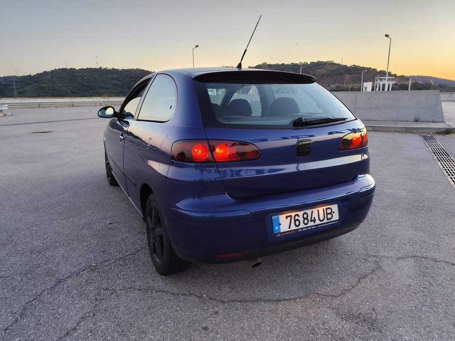 SEAT Ibiza 6L 1.4 gasolina (1390 cm³) 74 kW (101 cv) Matrícula de 2002