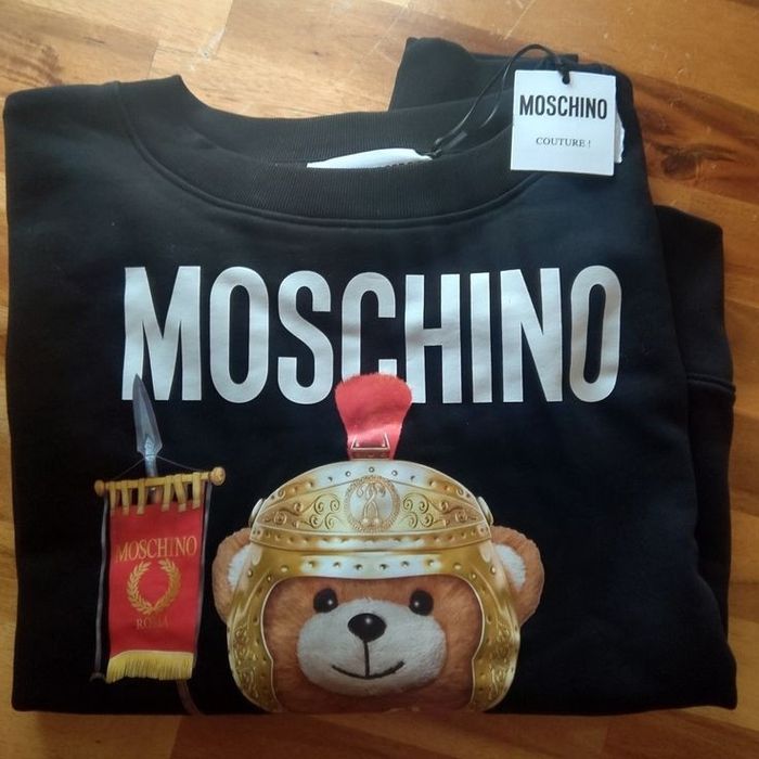 Sweat Moschino  -  excelente qualidade