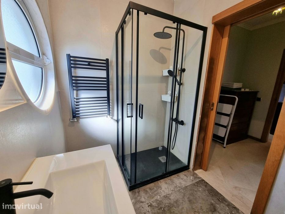 Excelente Apartamento T2 Para Arrendar Em São Domingos De Benfica