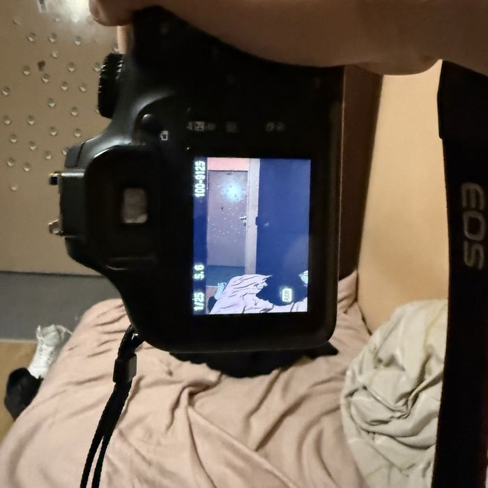 Camera Canon EOS 4000D