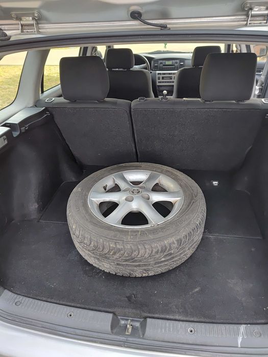 Toyota Corolla kombi E12  diesel 1,4