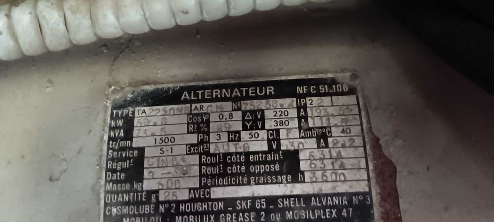 Gerador industrial de. 73ka.
