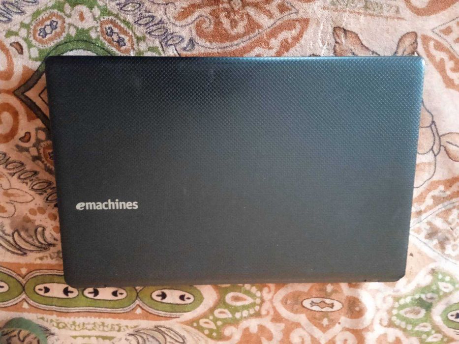 Продається ноутбук в хорошому стані Emachine E720G