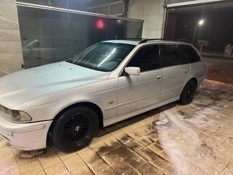 Продам БМВ е39 2,5дизель 2001 року