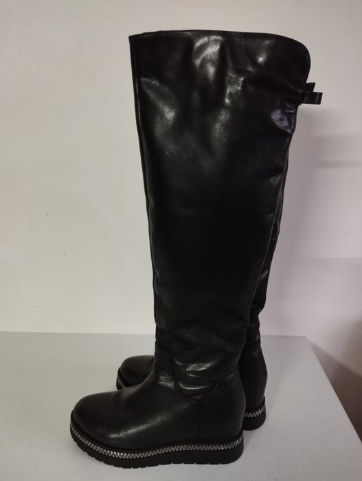 Продам Ботфорты Gotti.