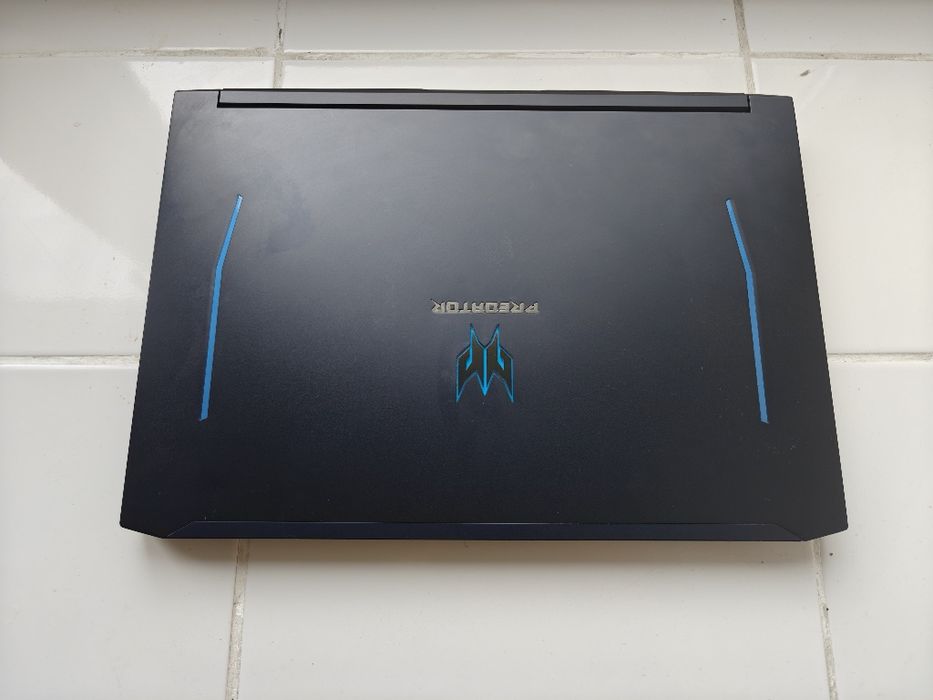 Acer Predator Helios 300 PH315-52  Игровой ноутбук