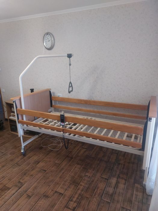 Кровать с электроприводом (Германия)