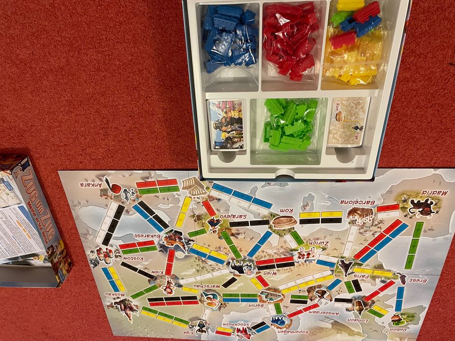 Jogo Aventureiros ao comboio. Ticket to ride