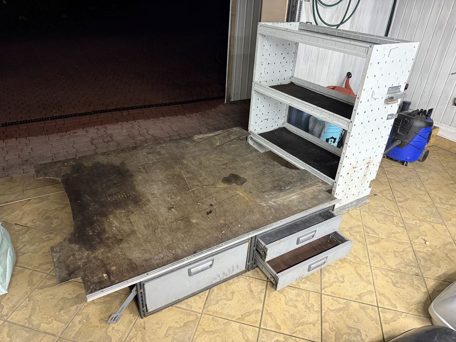 Zabudowa serwisowa bus van mobilny warsztat regał ModułSystem Komplet