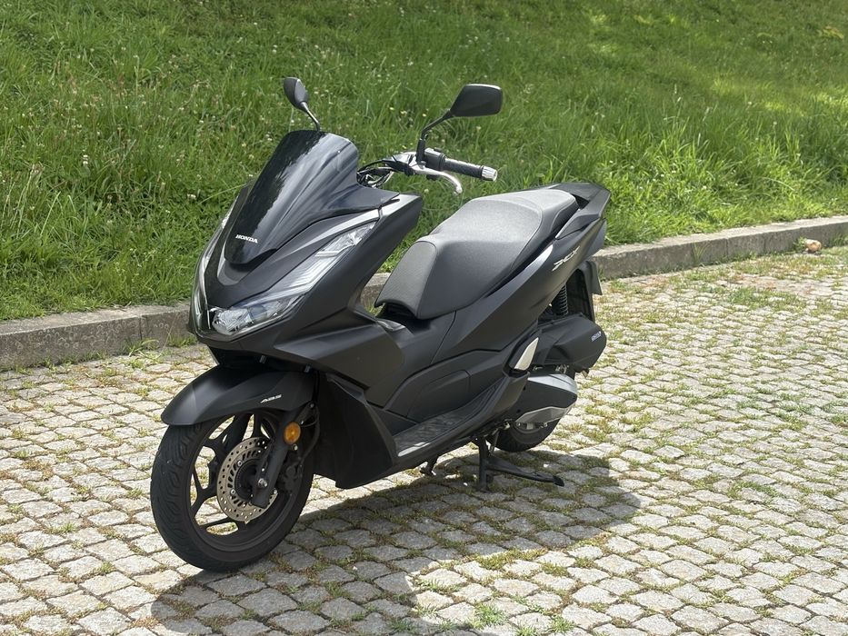 Honda Pcx 125 ( semi nova )