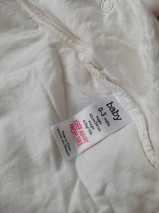 Kombinezon niemowlecy