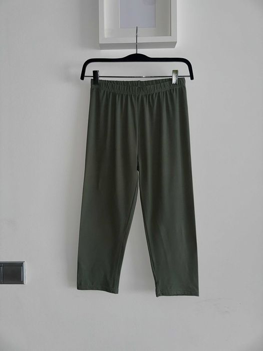 r. 38 / r. M / Leginsy za kolano khaki